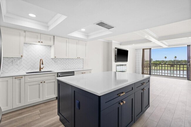 Building Photo - 450 Treasure Island Causeway