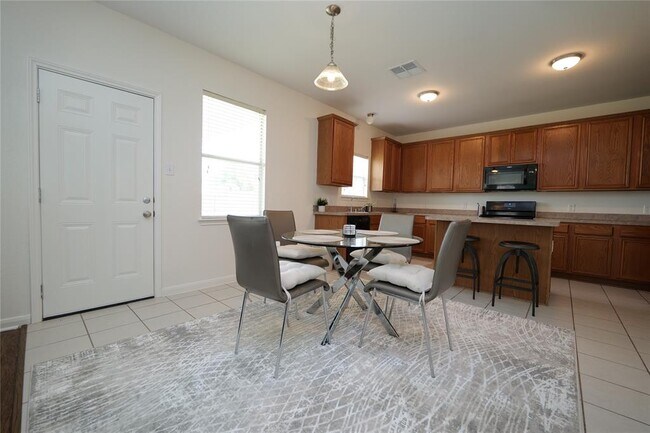 Building Photo - 1203 Lavender Shade Ct