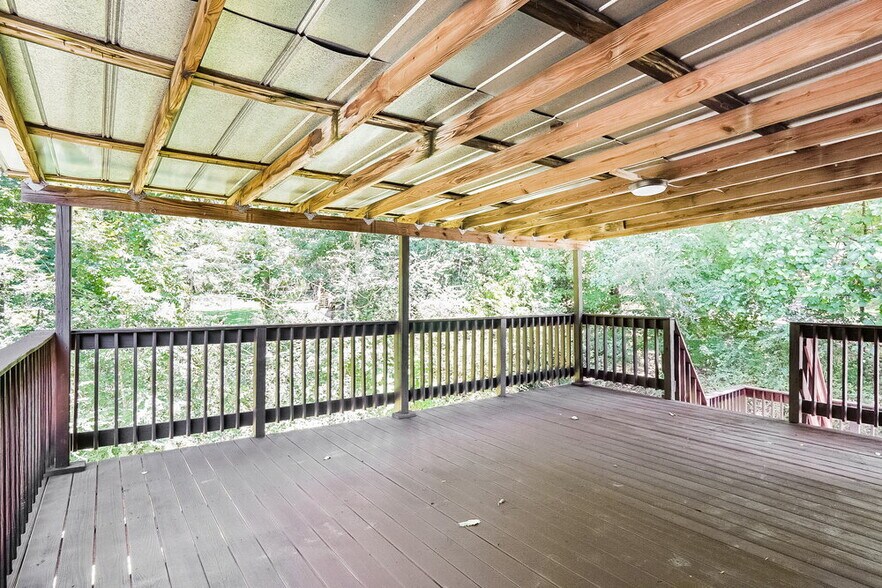 Building Photo - 3248 Larabee Ln
