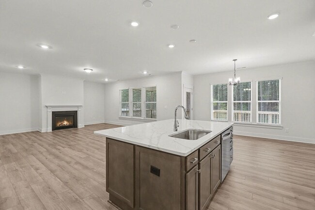 Building Photo - Beautiful New Construction Home - Move In Ready