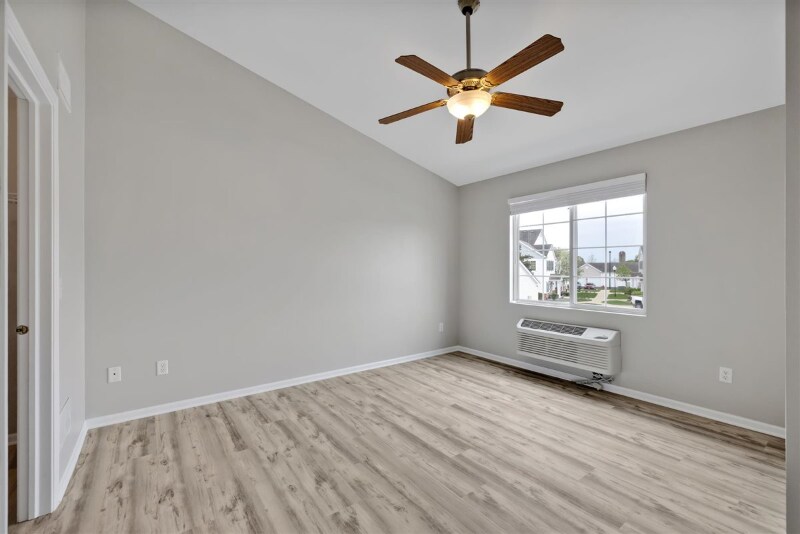 Building Photo - 222 Bertram Dr