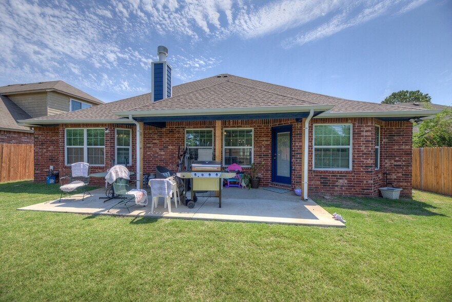 Building Photo - 4808 S 194th E Ave