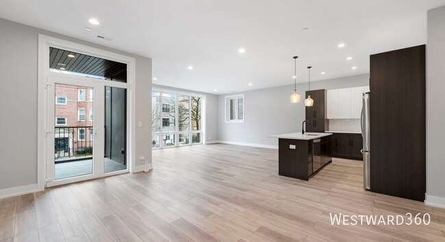 Building Photo - 4029 S Calumet Ave