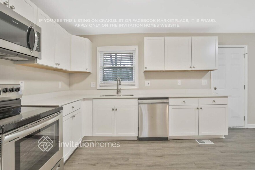 Building Photo - 1100 Grace St SW