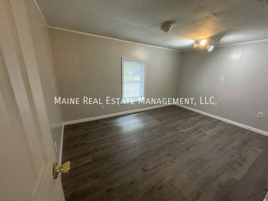 Building Photo - 19 Balsam Ln