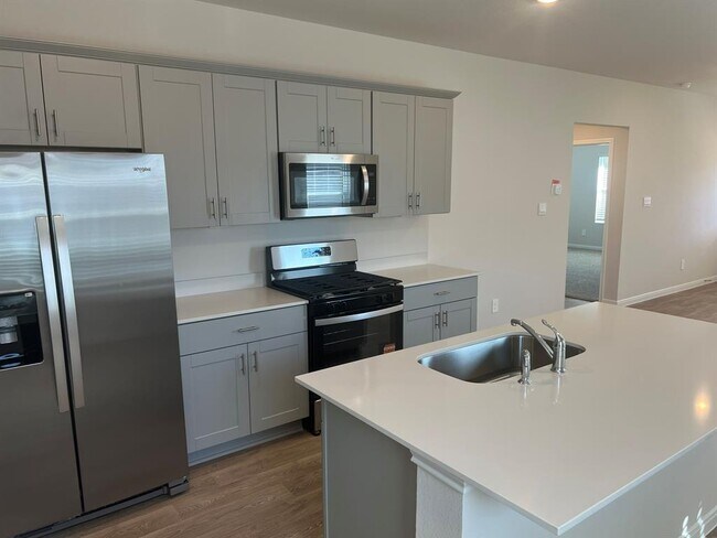 Building Photo - 112 Raymondville Path