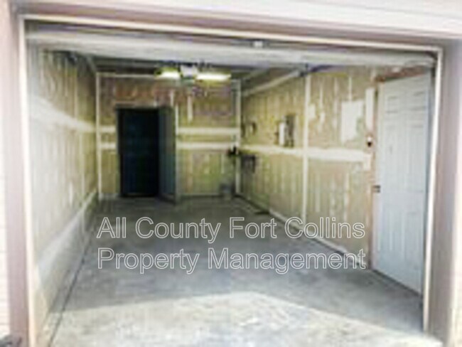 Building Photo - 6608 Kevin Dr