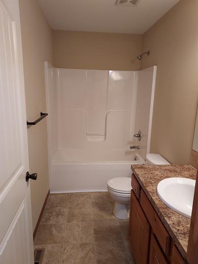 Building Photo - 2038 N Springbrook St