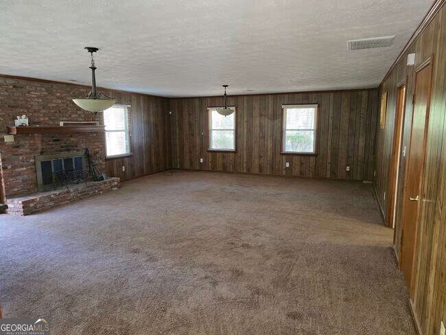 Building Photo - 170 Port Antonio Ct SW