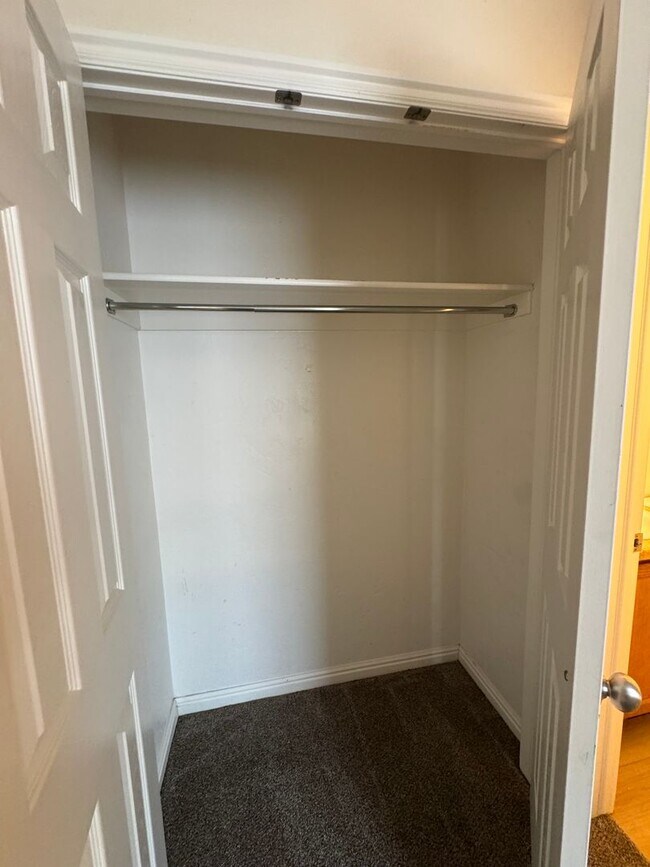 Building Photo - 1385 S 675 E