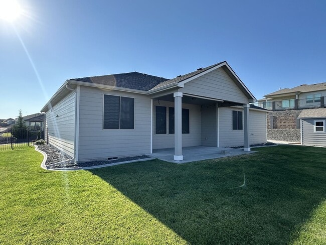 Building Photo - Updated 3-Bedroom Home with Major Upgrades for Lease – $2,800/mo