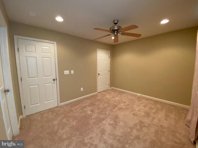 Building Photo - 18261 Camdenhurst Dr