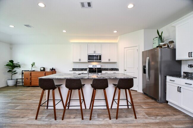 Building Photo - 3008 Bur Lndg Ln