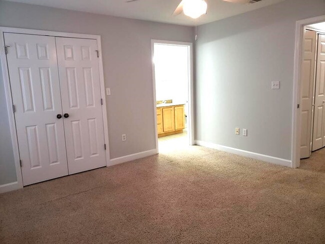 Building Photo - "Charming 3-Bed Townhouse Retreat in Fort Walton Beach!"