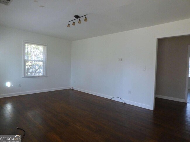 Building Photo - 1615 Tallulah St NW