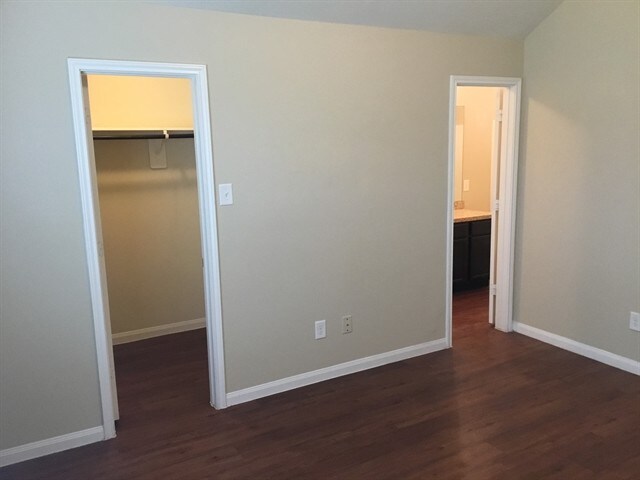Building Photo - 2519 Bammelwood Dr