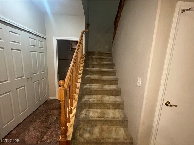 Building Photo - 9527 Crooked Wood Ave