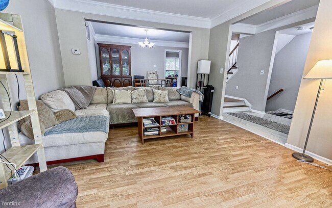 Building Photo - 4 br, 3.5 bath House - 4915 Carriagepark Rd