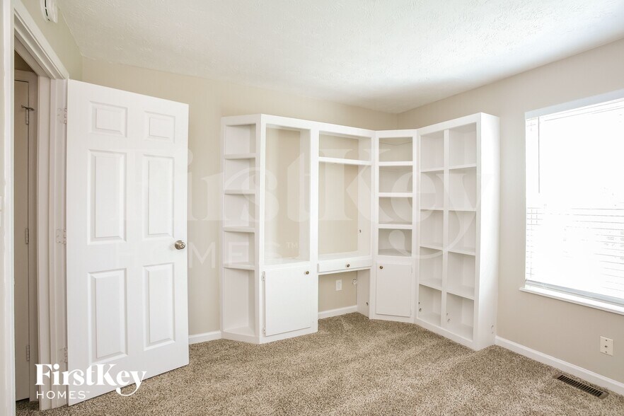 Building Photo - 721 Sable Ridge Dr