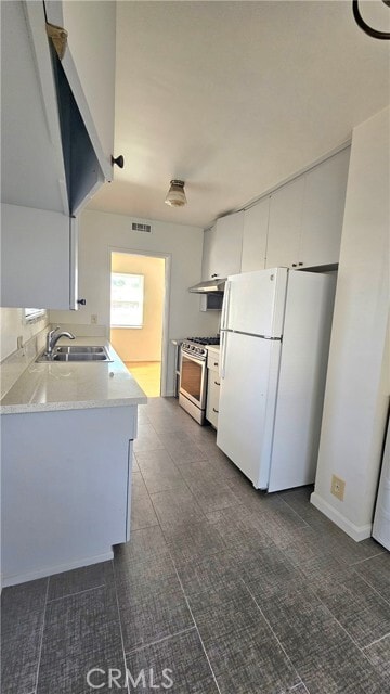 Building Photo - 9721 Ardendale Ave