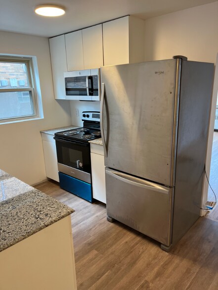 Building Photo - 2724 Anderson Ferry Rd