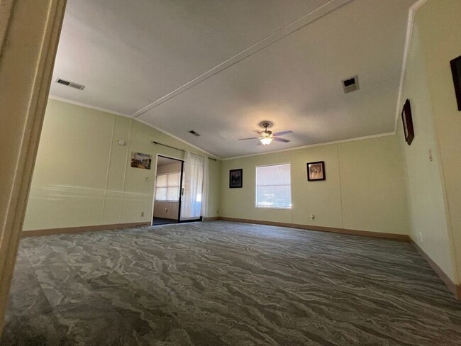 Building Photo - 6246 Treasure Valley Cir