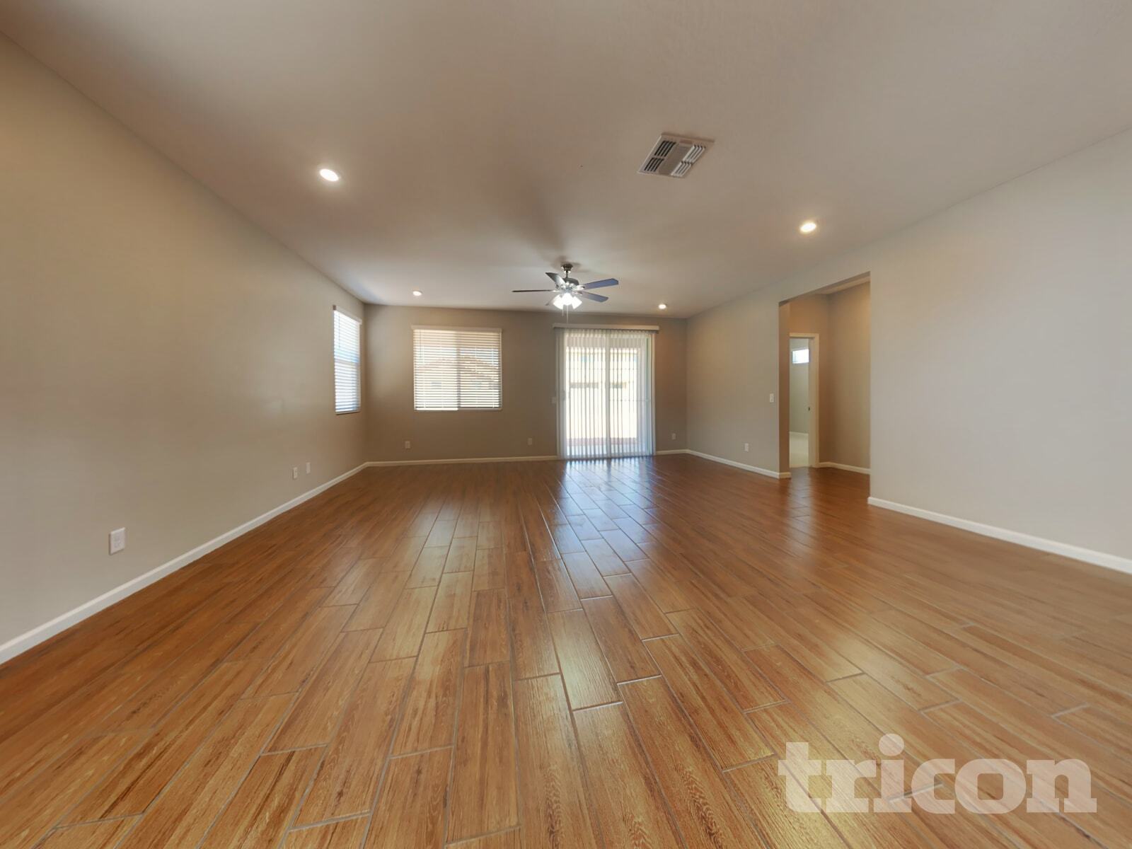 Building Photo - 17852 W Daley Ln