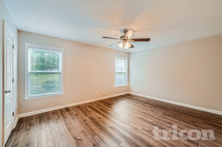 Building Photo - 4160 Triton Ives Dr NE