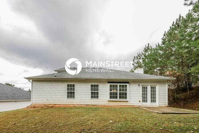 Building Photo - 4 Bedroom Pet-Friendly Home in Union City, GA with Main Street Renewal