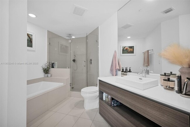 Building Photo - 1100 S Miami Ave