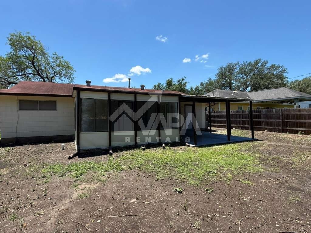 Building Photo - 7819 Quirt Dr