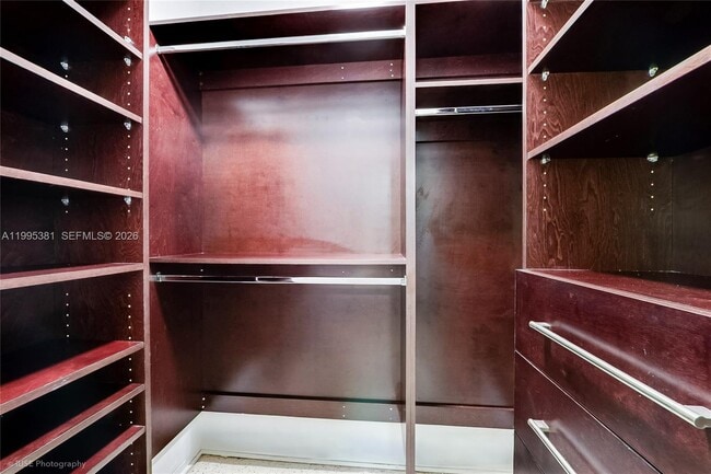 Building Photo - 6000 Leonardo St