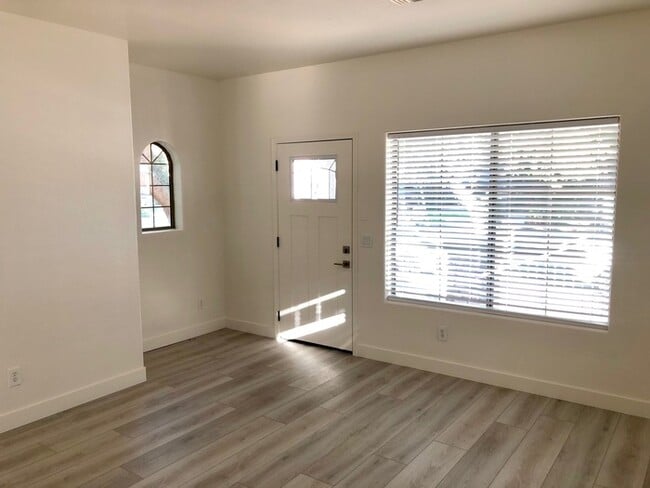 Building Photo - 3533 E Joseph Way