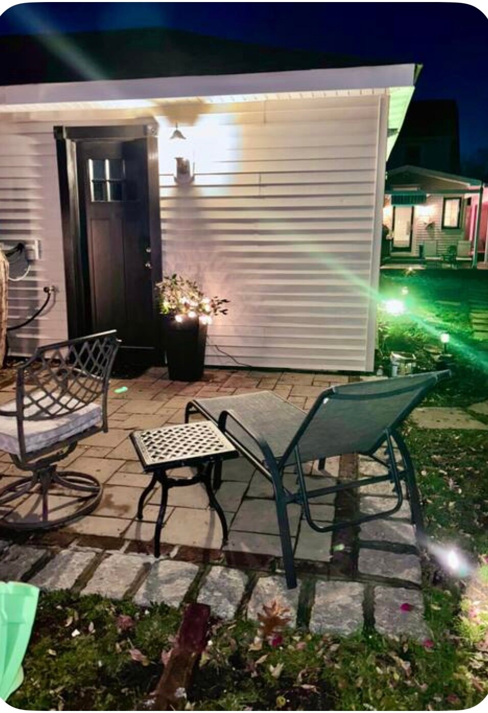 Building Photo - 686 Morford Ave