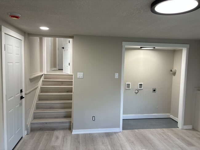 Building Photo - 209 N 22nd St