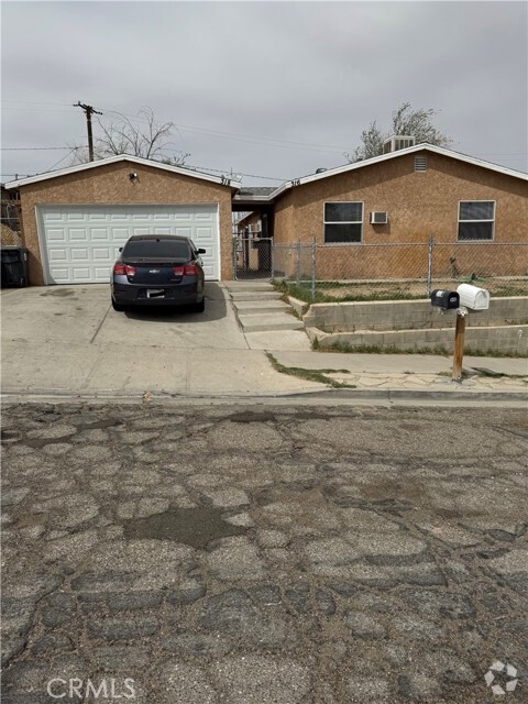 Building Photo - 316 Maxine Ave