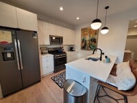 Building Photo - 2 bedroom in Chicago IL 60640