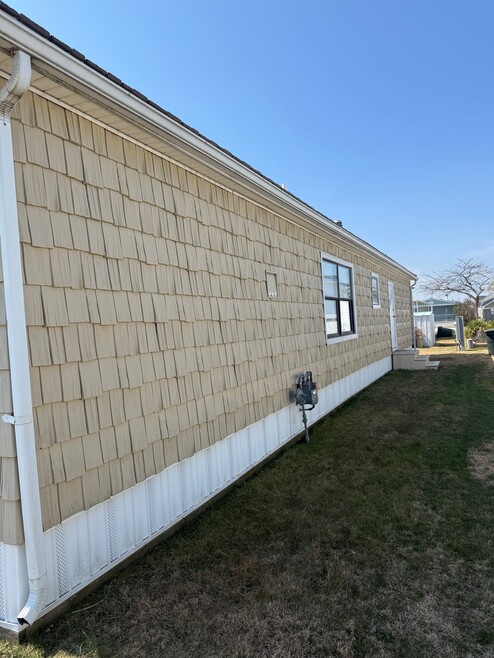 Building Photo - 24195 King Rd