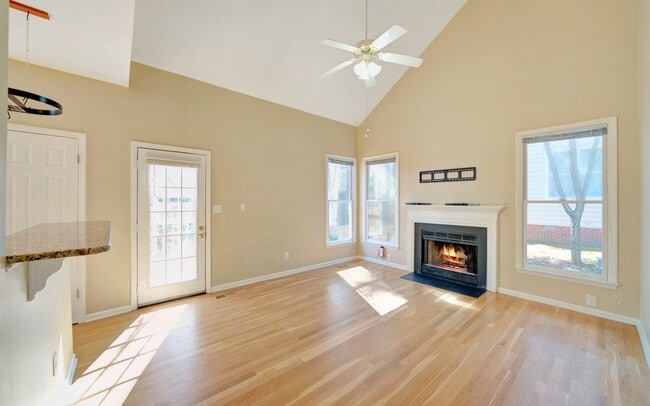 Building Photo - Bright + Spacious 4 Bedroom Home w/ Walkout Basement in Chestnut Bluffs of Woodcroft!