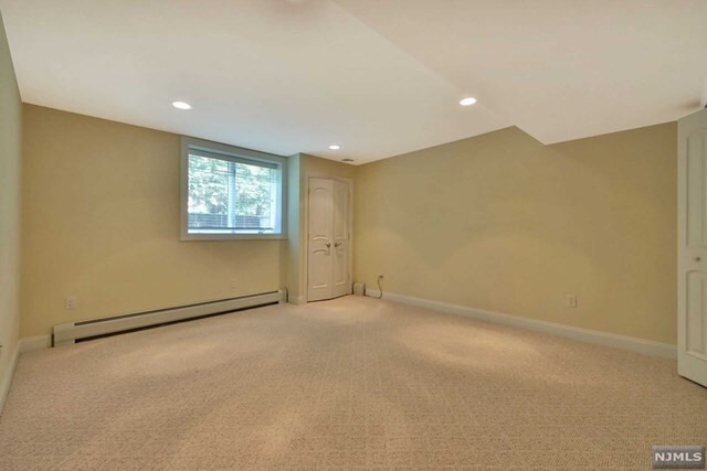 Building Photo - 45 Glenwood Ave