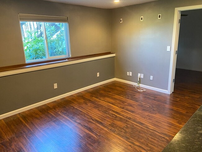 Building Photo - Spacious 4BR House in Ankeny