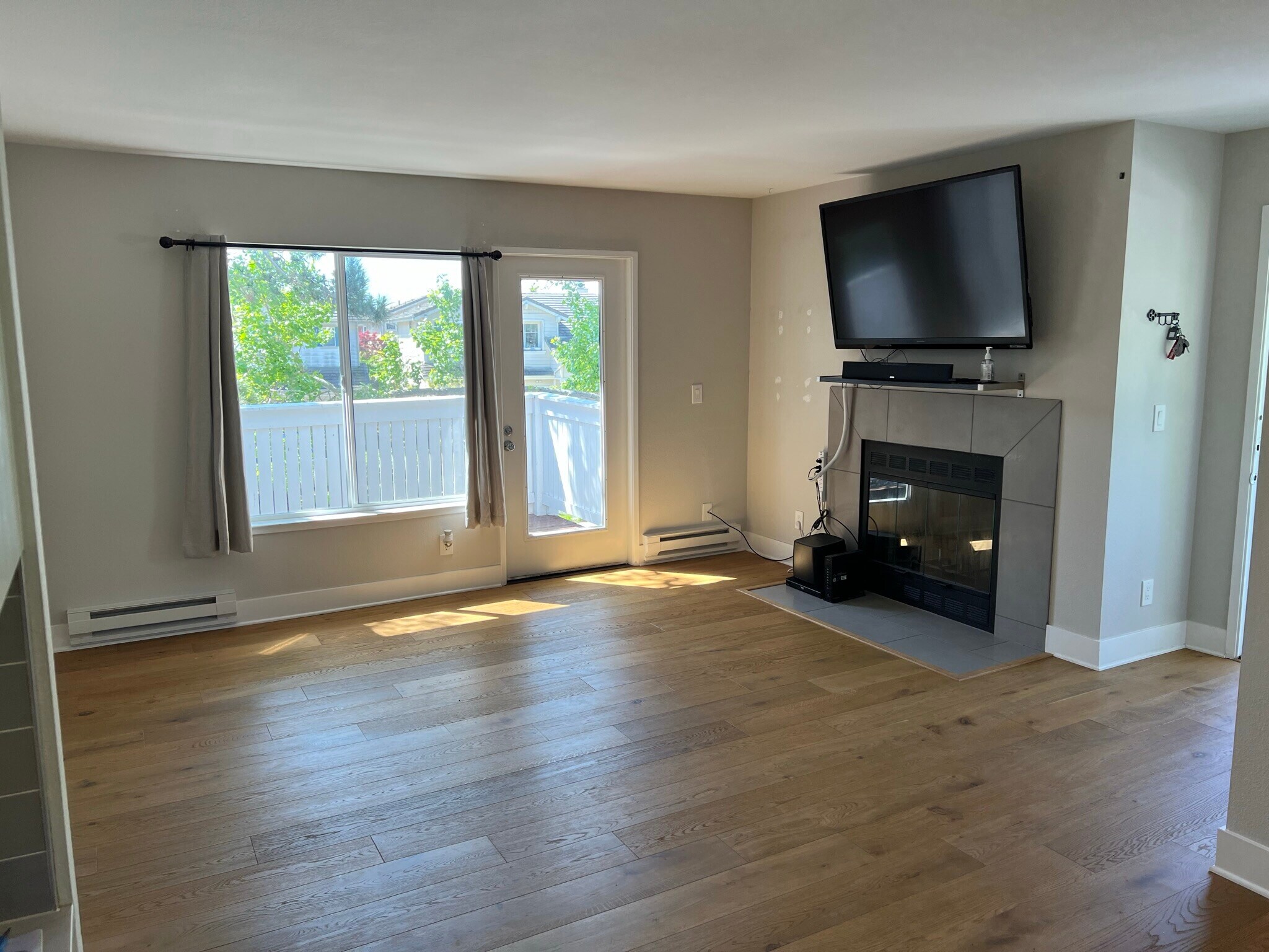 Building Photo - 26 Bayside Ct