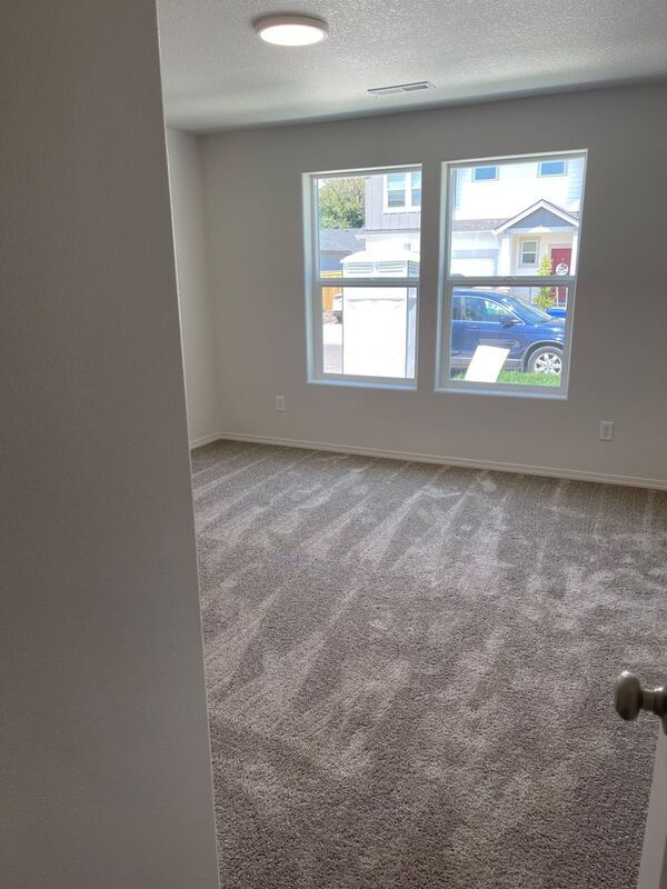 Building Photo - 1608 Zoe Ave