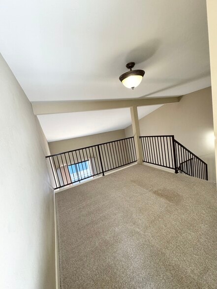 Building Photo - 10982 Roebling Ave