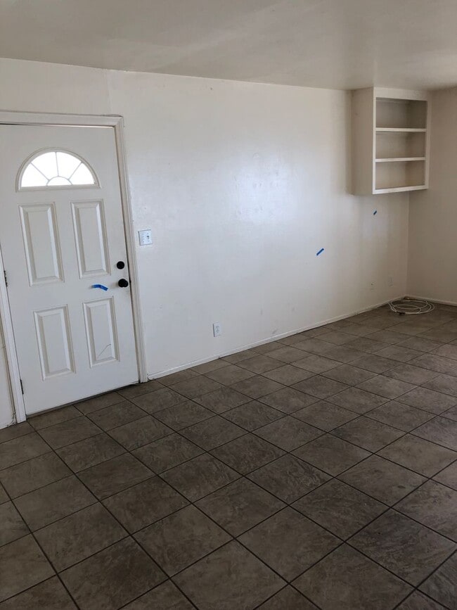 Building Photo - 6681 Del Playa Dr