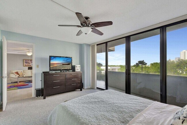 Building Photo - 4200 N Ocean Dr