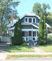 Building Photo - 1371 Teall Ave