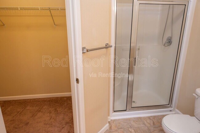 Building Photo - 4014 203rd St Ct E