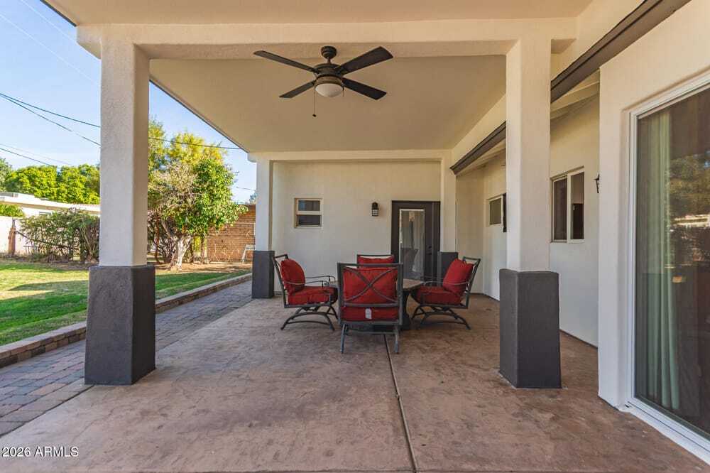 Building Photo - 722 E McLellan Blvd