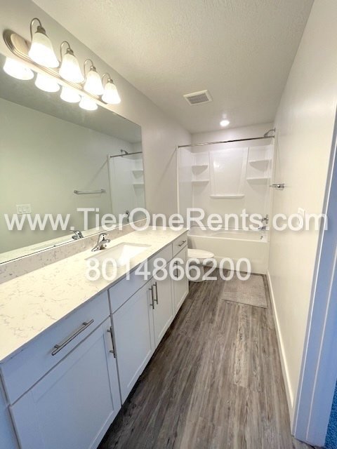 Building Photo - This property offers a NO DEPOSIT option a...